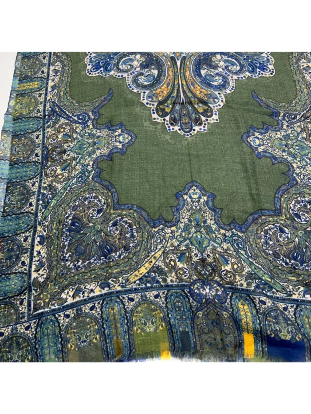 Ahuja Sons elegant paisley